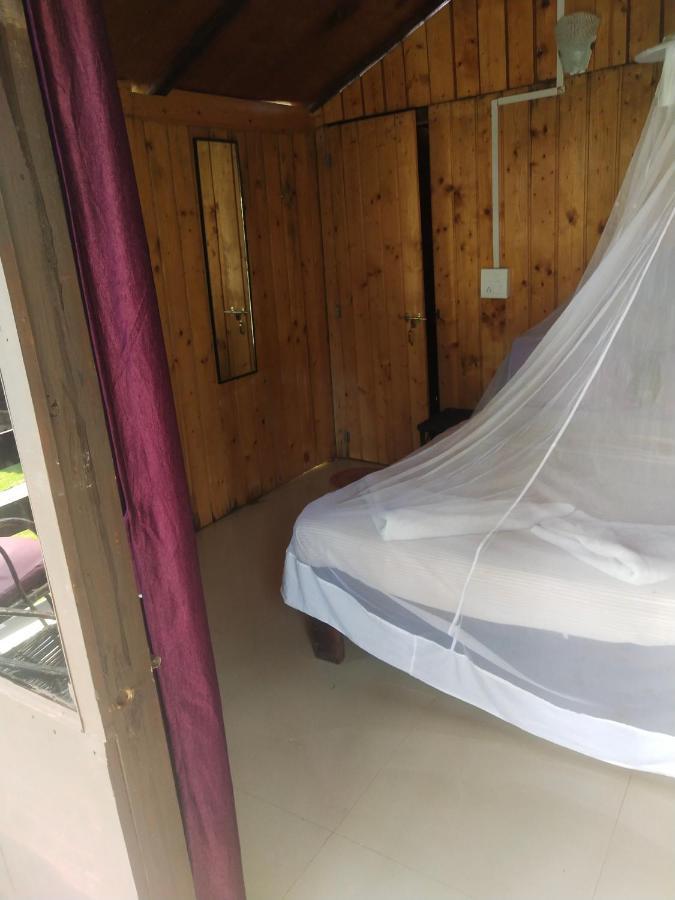 Papillon Beach Huts Hotel Палолем Екстериор снимка