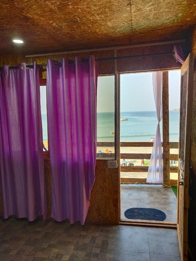 Papillon Beach Huts Hotel Палолем Екстериор снимка