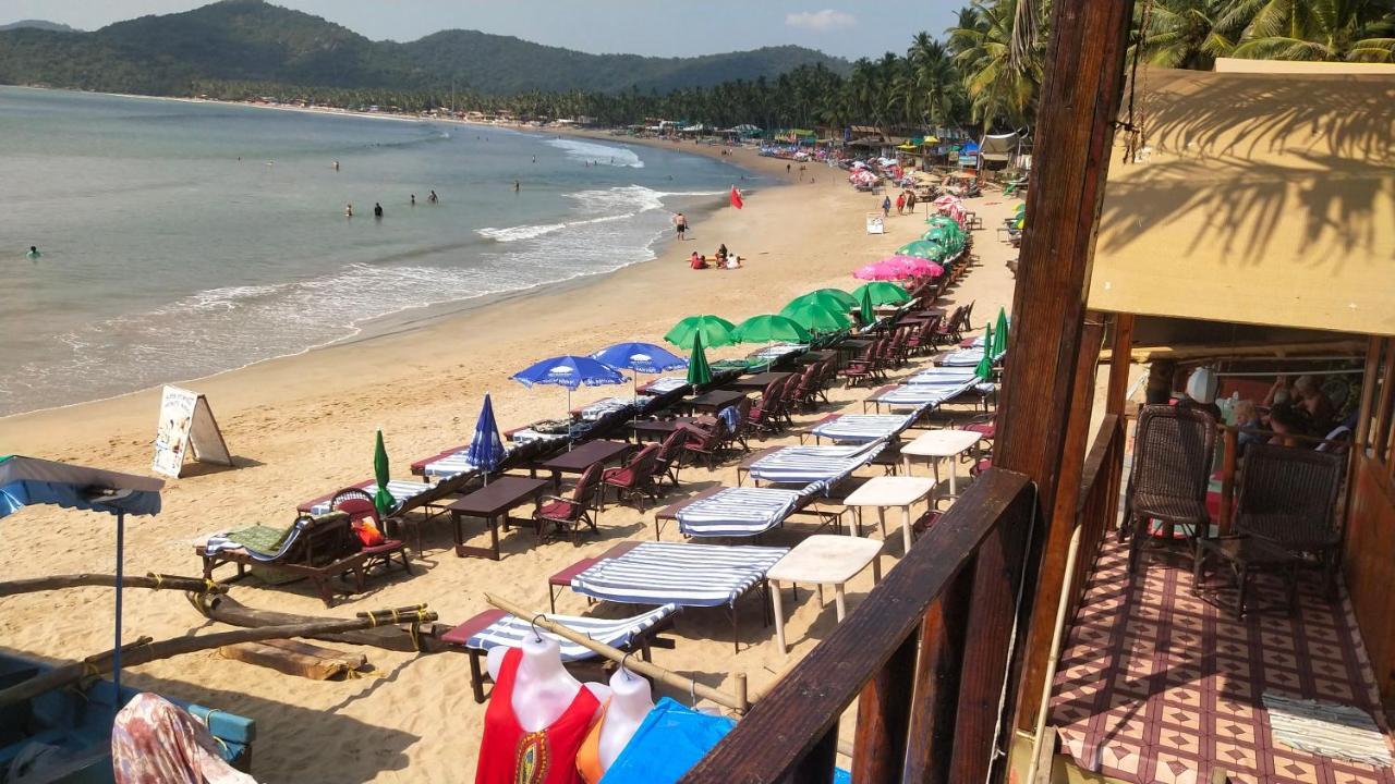 Papillon Beach Huts Hotel Палолем Екстериор снимка